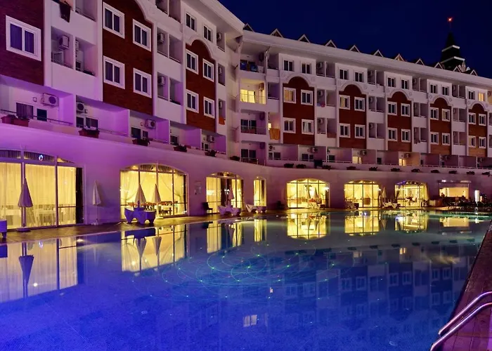 Курортний комплекс Royal Paradise