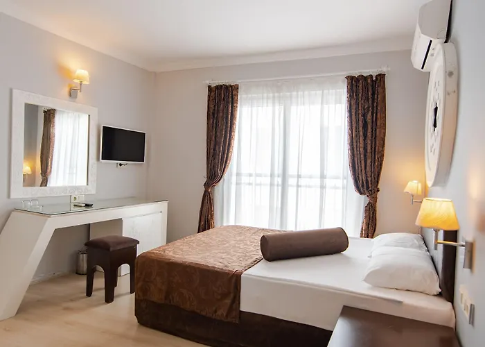 Royal Paradise Курортний комплекс