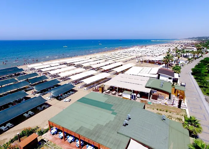 Курортний комплекс Royal Paradise 4*