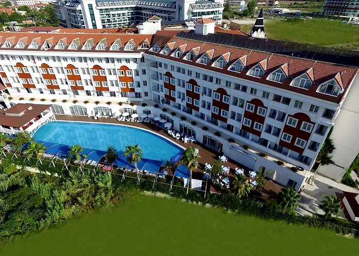 Курортний комплекс Royal Paradise