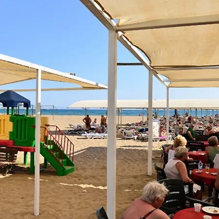 Θέρετρο Royal Paradise 4*