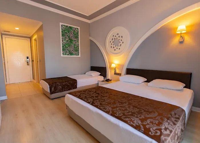 Royal Paradise Rezort 4*