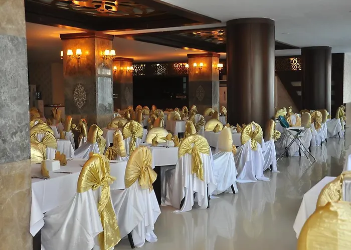 Rezort Royal Paradise 4*