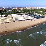 Royal Paradise Side