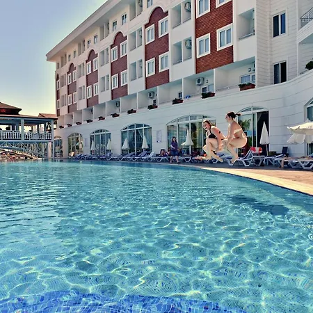 Ośrodek wypoczynkowy Royal Paradise 4*