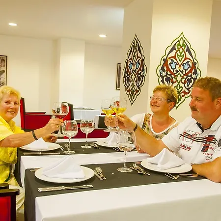 אתר נופש Royal Paradise סייד