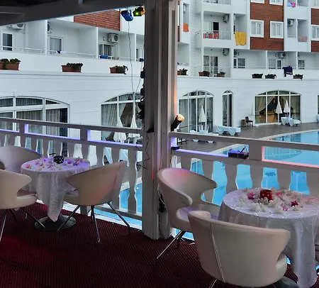 Royal Paradise Side