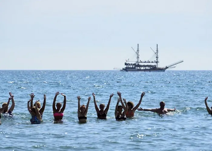 度假村 Royal Paradise