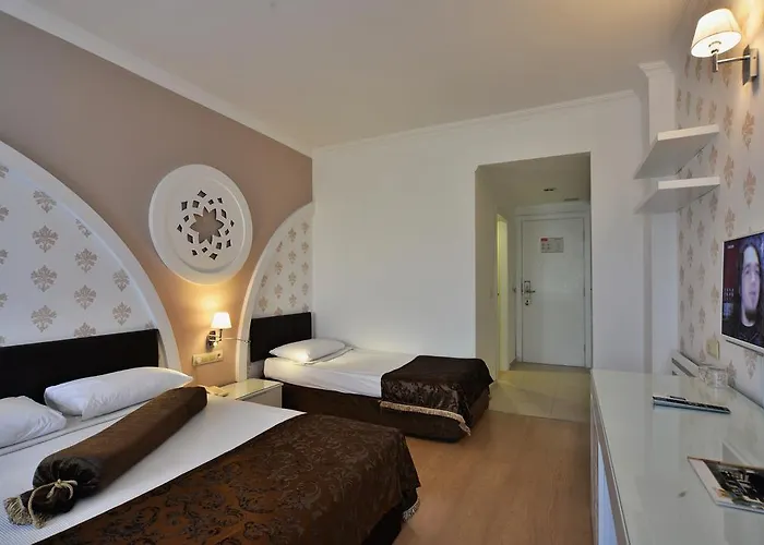 Complex Royal Paradise