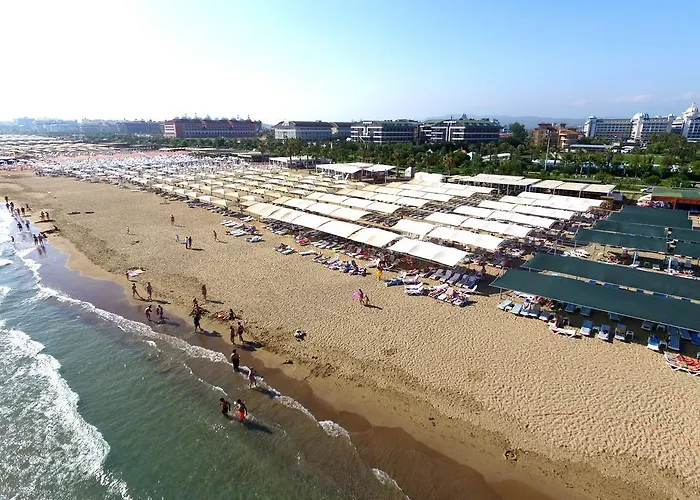 度假村 Royal Paradise