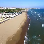 度假村 Royal Paradise 4*