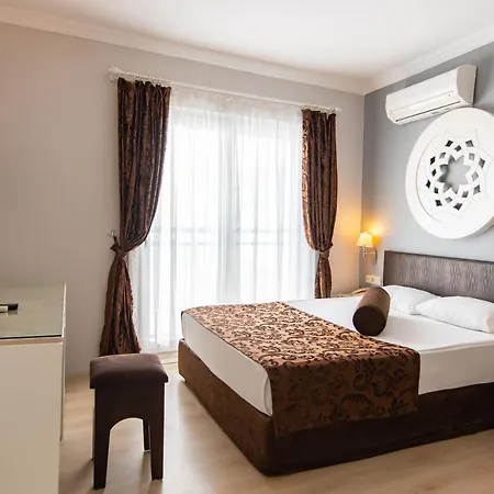 Royal Paradise Feriested 4*