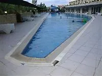 Royal Paradise סייד